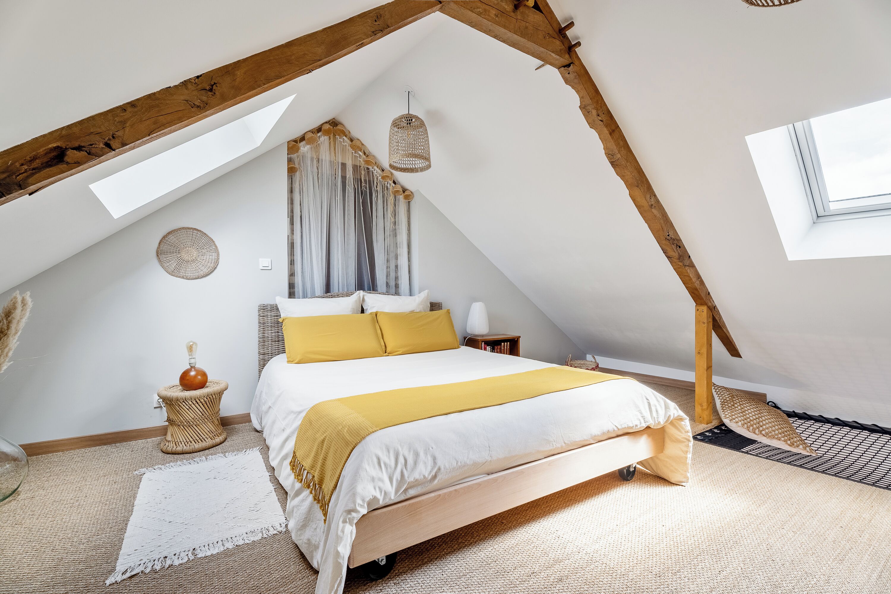 1 habitación, tabla de planchar con plancha, wifi gratis y ropa de cama 