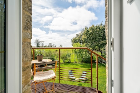 Property grounds. "Le Kerhuel d'Agnès" with private terrace, private garden and Wi-Fi