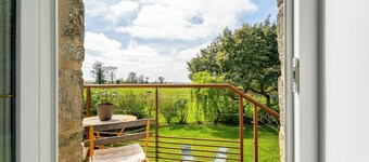 "Le Kerhuel d'Agnès" with private terrace, private garden and Wi-Fi