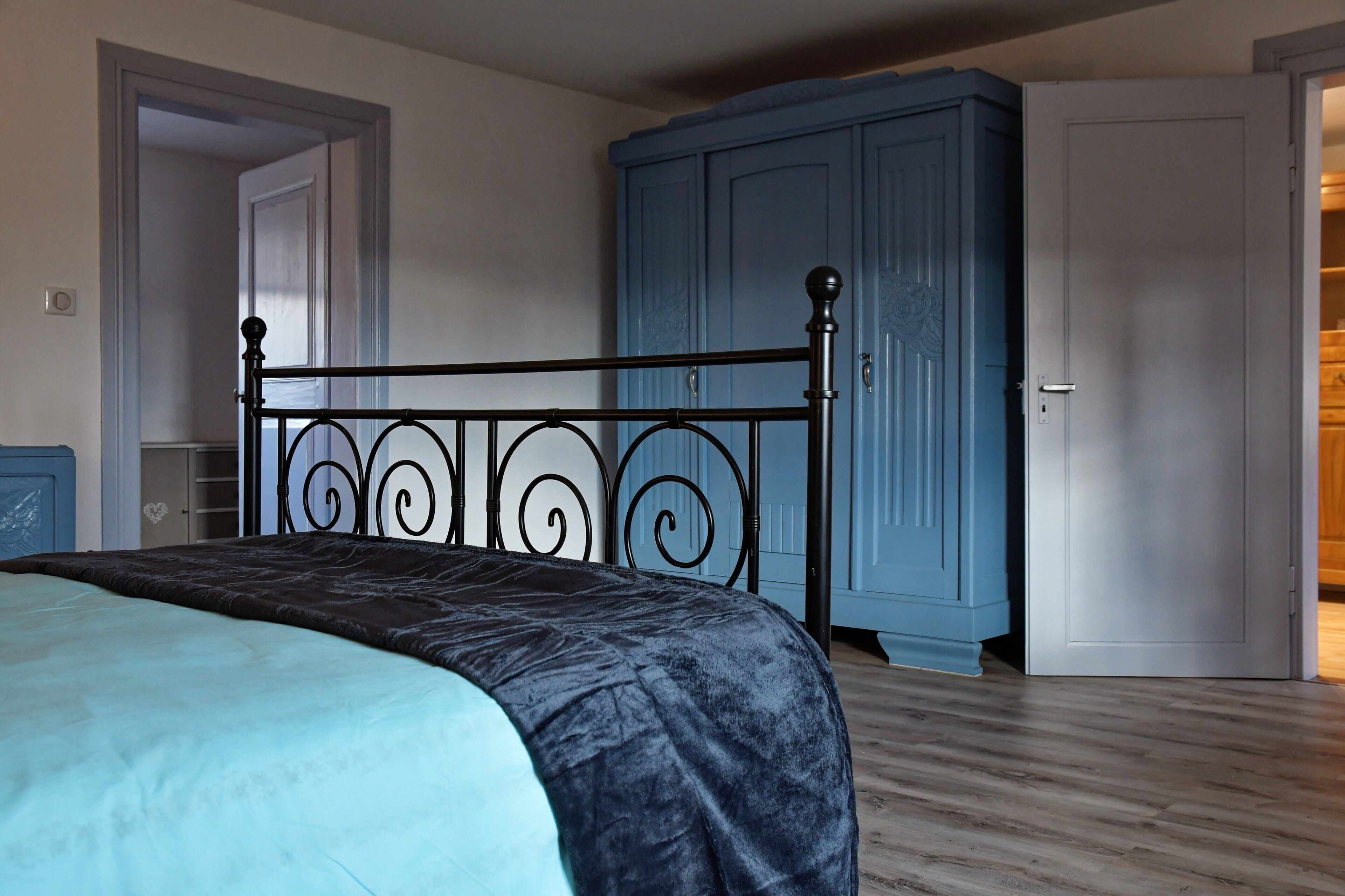 3 bedrooms, free WiFi, bed sheets