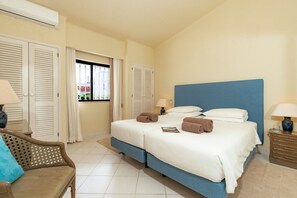 3 bedrooms, iron/ironing board, free WiFi, bed sheets - Villa "Mng Elliott 24" with Private Pool & Wi-Fi (Vale do Lobo)