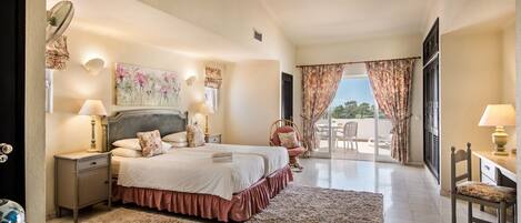 3 habitaciones, tabla de planchar con plancha y wifi gratis