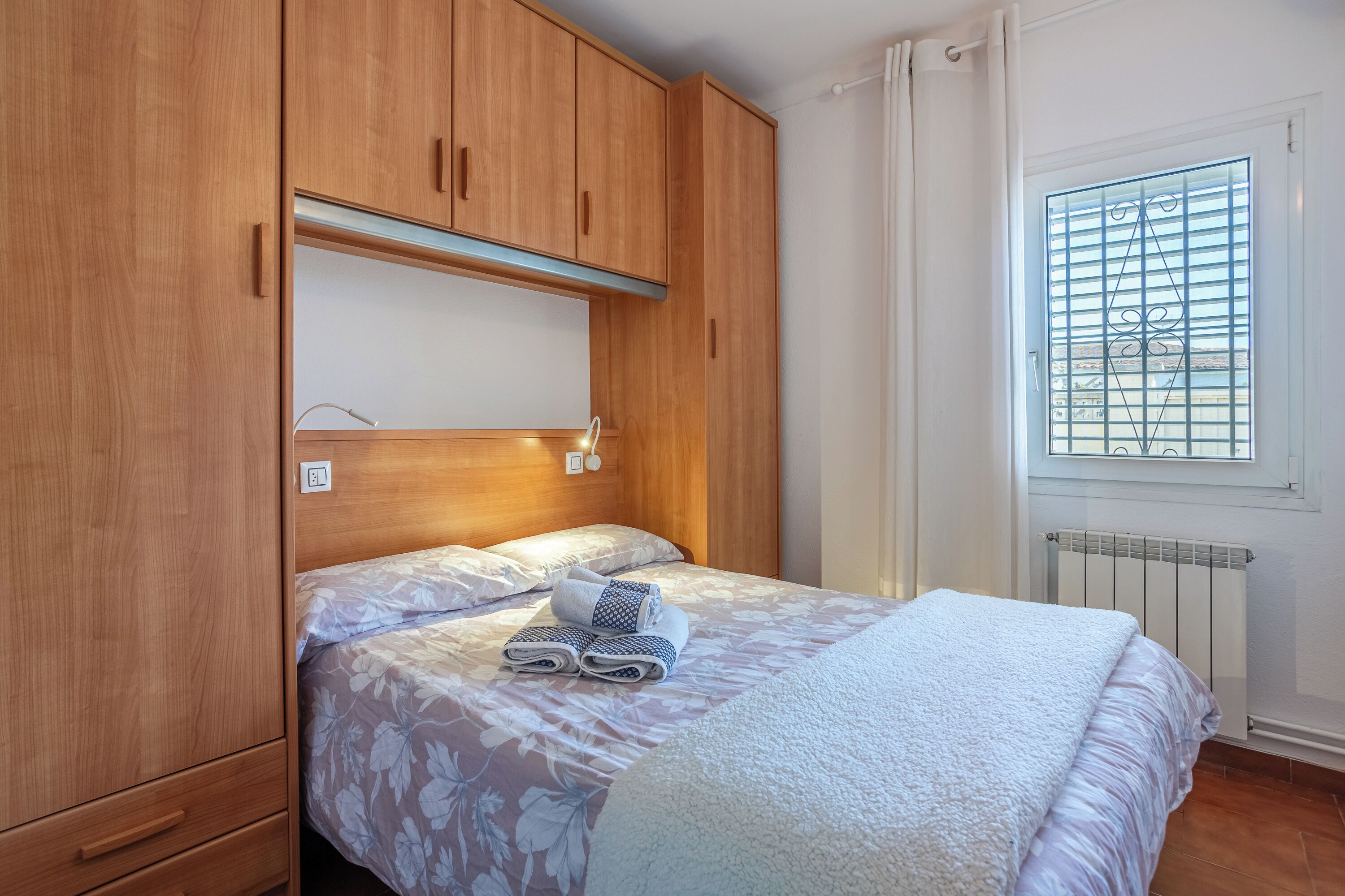 2 quartos, ferros/tábuas de passar roupa, Wi-Fi de cortesia