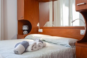 2 habitaciones, tabla de planchar con plancha y wifi gratis 