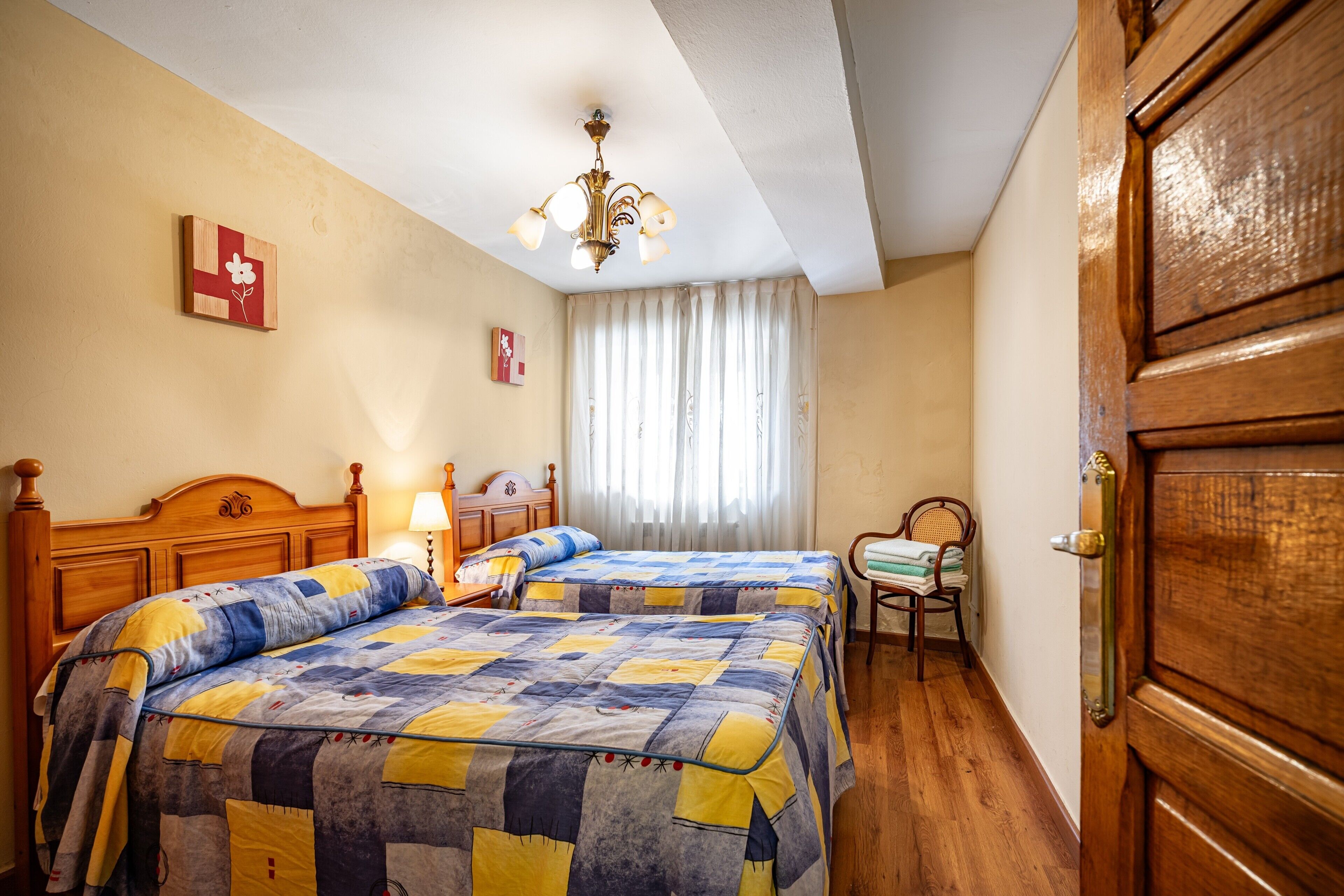3 bedrooms, WiFi, bed sheets