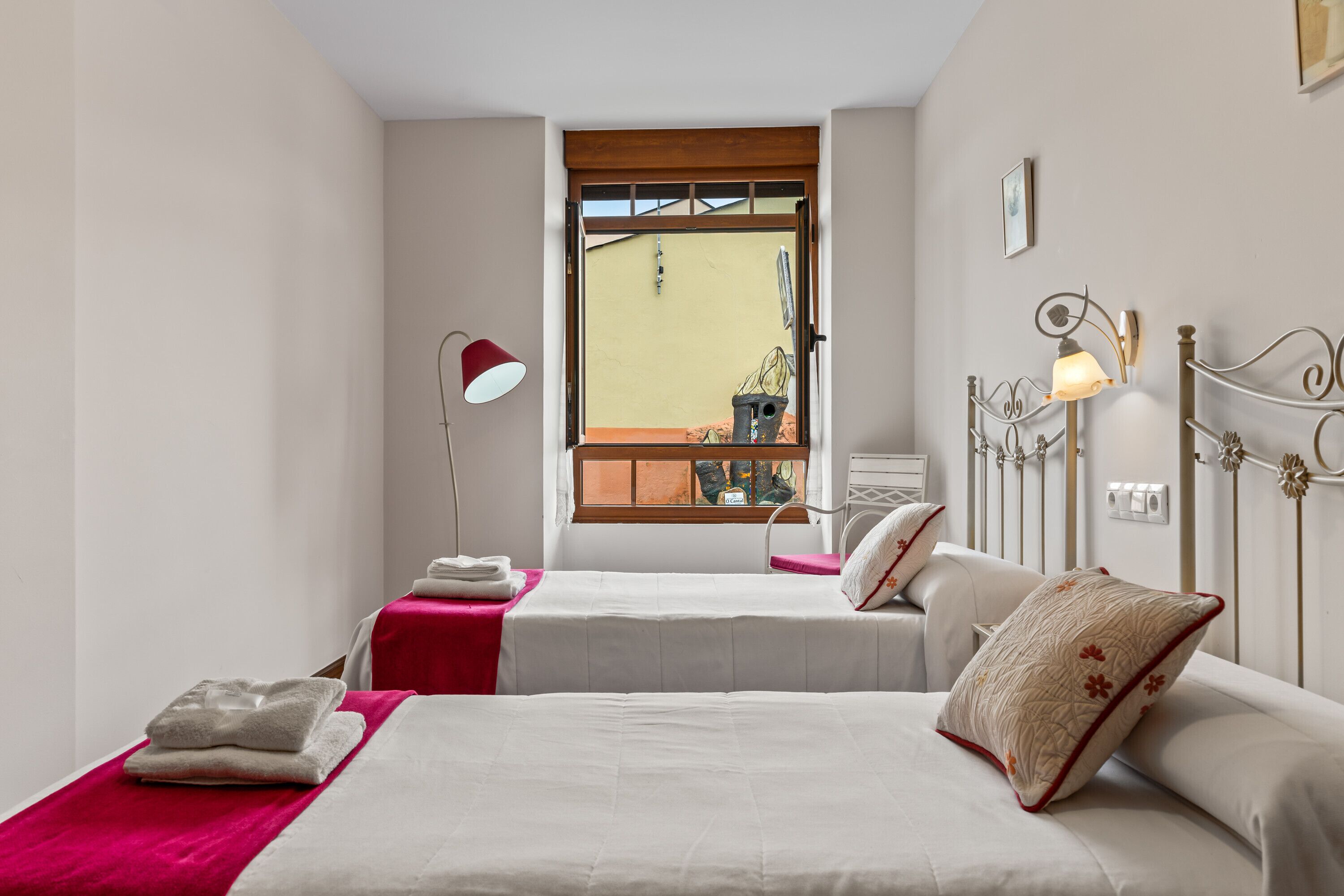 2 chambres, Wi-Fi gratuit, draps fournis