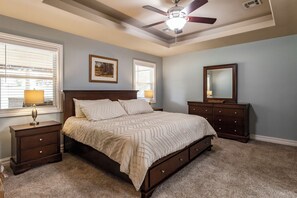 3 quartos, escrivaninha, berço de viagem, Wi-Fi de cortesia