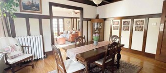 Peaceful East Side-2 min UWM-Dining-Coffee-Parking