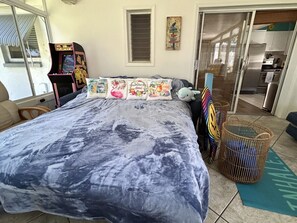 2 bedrooms, desk, iron/ironing board, travel crib