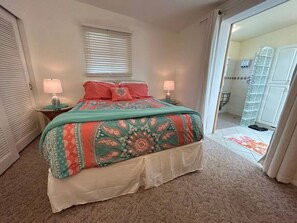 2 bedrooms, desk, iron/ironing board, travel cot