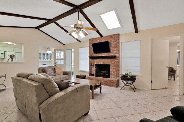 House, 3 Bedrooms | Living area - Comfy Home W/ Great Accessibility 3 Bedroom Home by RedAwning (Universal City)