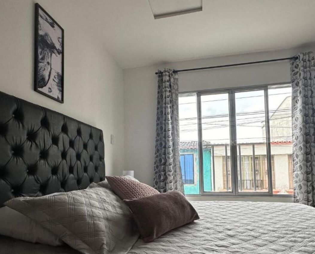 3 bedrooms, desk, free WiFi, bed sheets