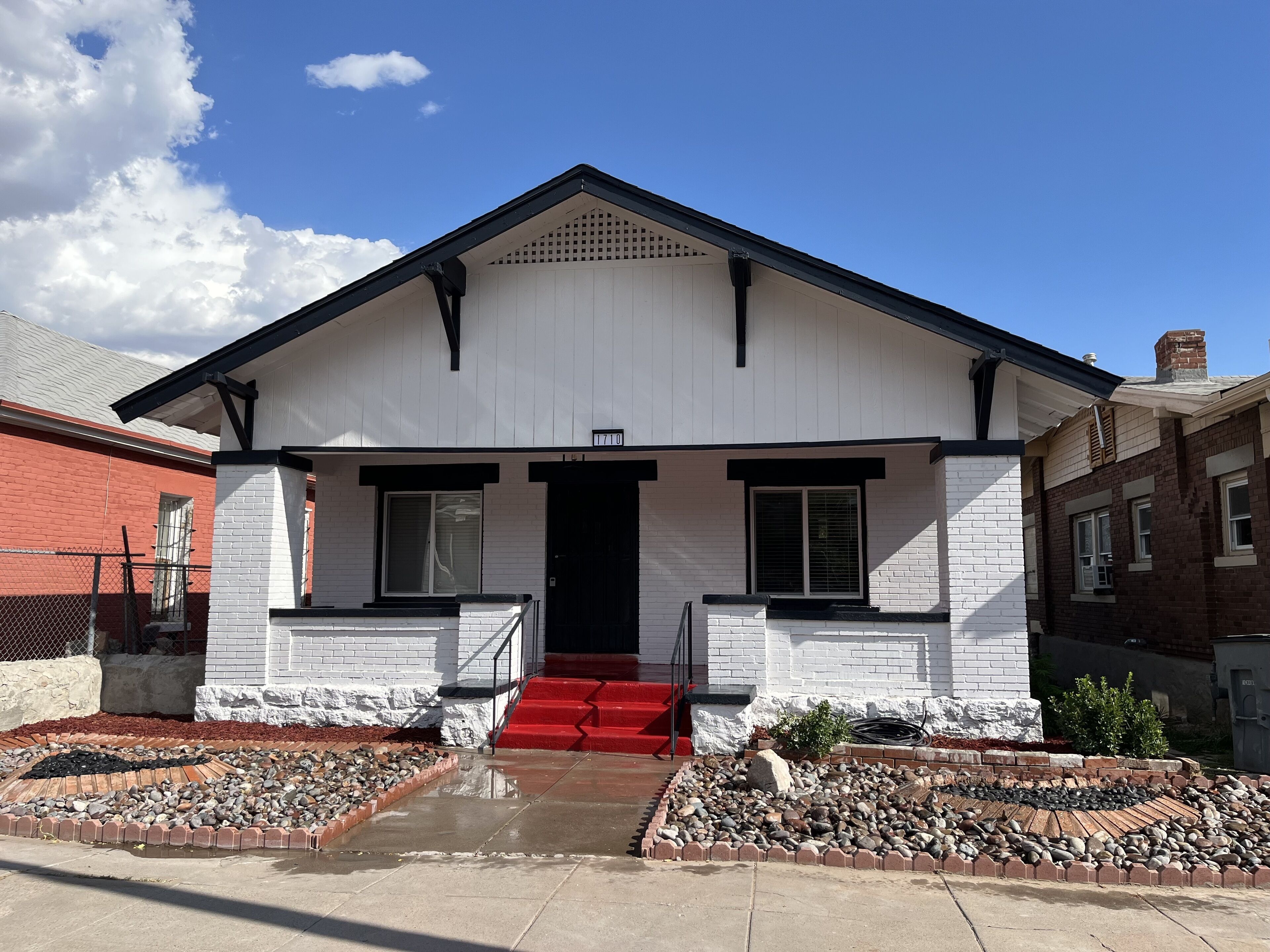 Spacious 5-bedroom house with WiFi and AC in enchanting El Paso