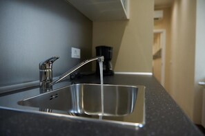 Family Quadruple Room | Private kitchen