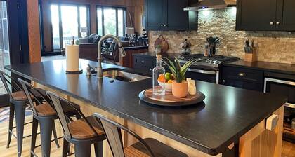 WALK TO SLOPES. Make memories at Deerwoods, a traditional Mountain Lodge.