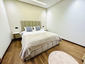 Departamento de lujo, balcón, vista al patio | 1 habitación, decoración personalizada y muebles diferentes