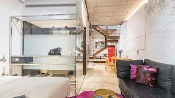 2 sovrum, vÀrdeförvaringsskÄp pÄ rummet och strykjÀrn/strykbrÀda