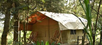 Room in B&B - Red Rocks Rwanda - Safari Tent Twin