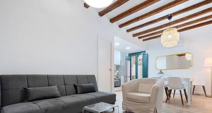 Apartment in TGN historic center only 10min beach