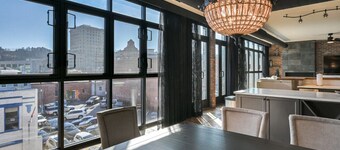 Huge 3 Bedroom Condo, Central Downtown Asheville