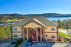 Exterior - Luxury Condo With Boat Slip (Branson)