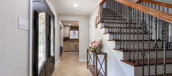 Spacious house near AT&T stadium 