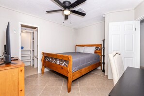 3 Schlafzimmer, Bügeleisen/Bügelbrett, WLAN, Bettwäsche