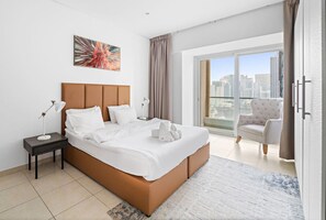 2 bedrooms, iron/ironing board, WiFi, bed sheets - Cozy 2BR in Marina | Great for Families | Near Beach & Mall (Marina)