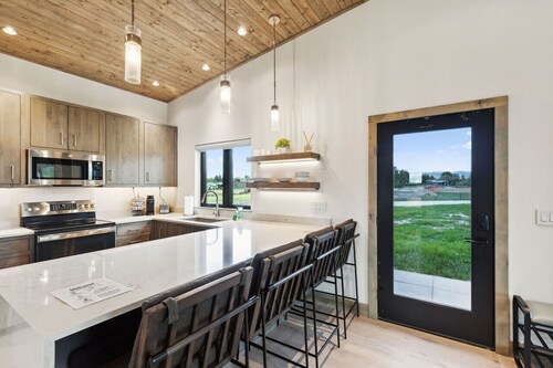 Mara Luxury Cabins- Pine