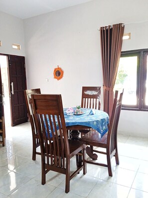 舒适独立别墅 | 餐厅