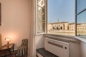 Interior - Uffizi View (Firenze)