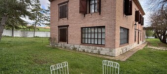 Fantastic Rural House:  300m2, 7 double rooms (up to 18 guests), Garden1100m2