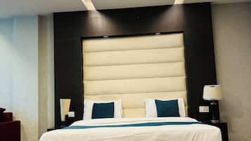 Classic Room | 1 bedroom, laptop workspace, bed sheets