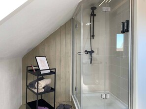 Shower - Das Kuschelige Apartment Coco mit Kleiner Kitchenette und Dusche/wc ist Ideal fü (Carolinensiel)