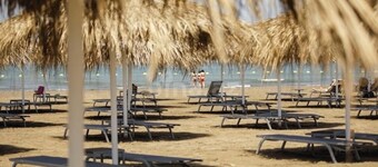 Cozy 1-bedroom in delightful Sea Breeze  resort with AC, WiFi in Baku.