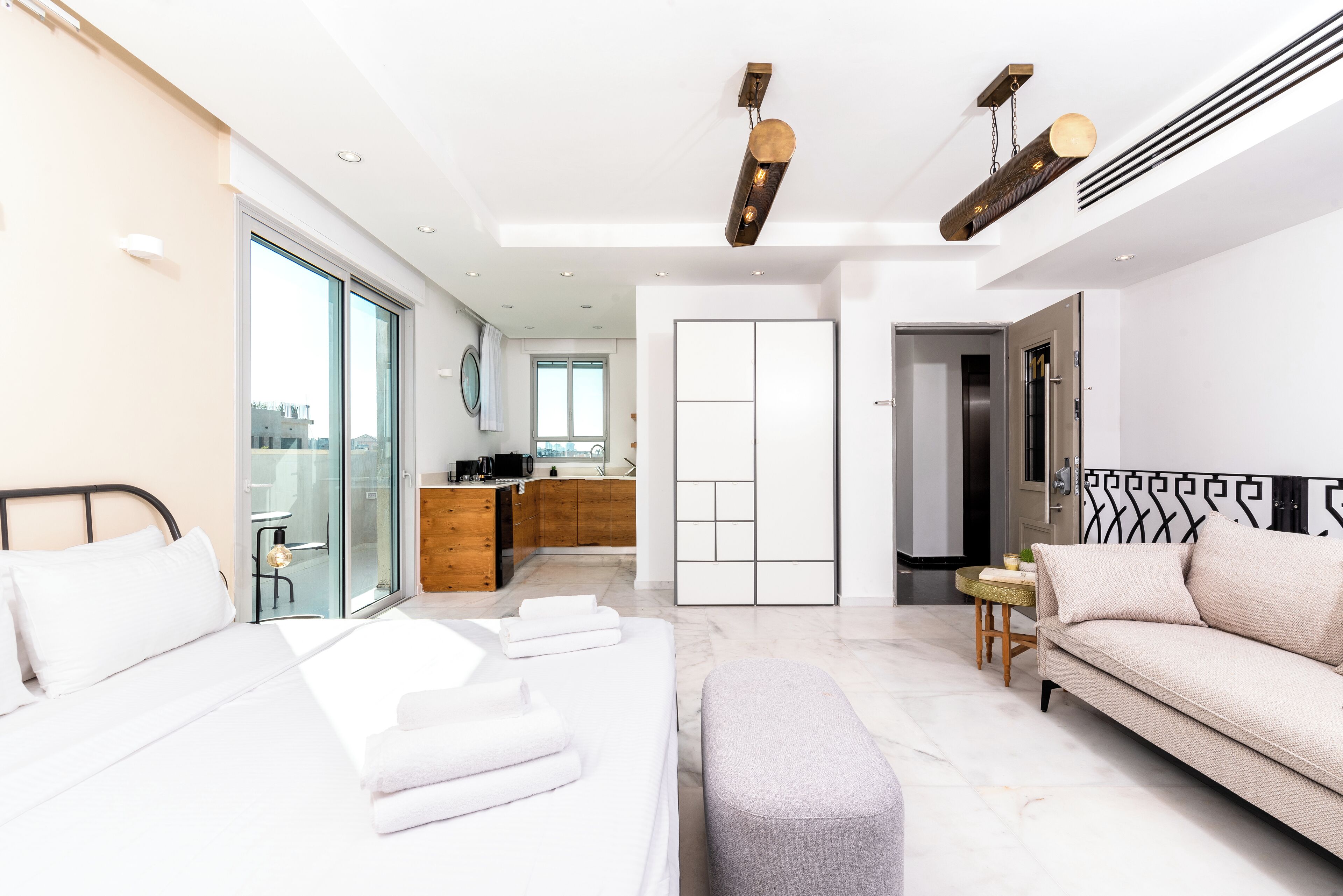 Deluxe Penthouse | Minibar, free WiFi