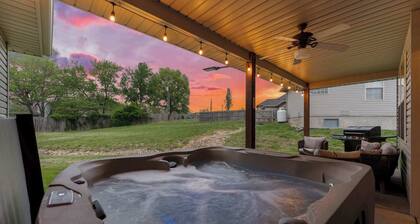 Dollys Stampede House! New, Hot tub, Gameroom