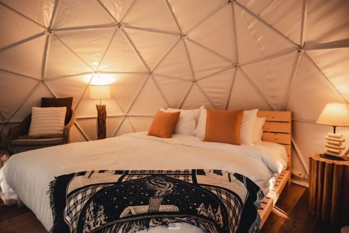 1 bedroom, minibar, bed sheets