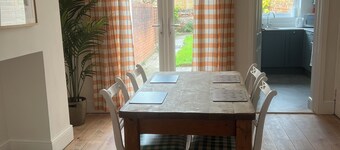 Train Station Cottage Taunton - Walk to town, pet friendly!