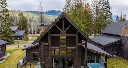 Family Retreat | Hot Tub, Game Room near Lake & Golf