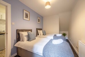 2 chambres, fer et planche Ă repasser, Wi-Fi, draps fournis
