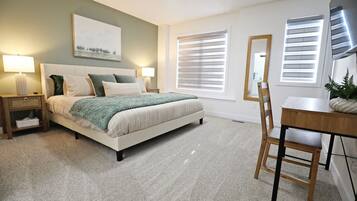 5 bedrooms, desk, iron/ironing board, travel cot