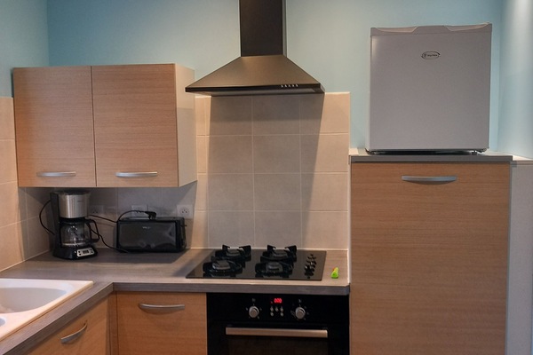 Micro-ondes, four, plaque de cuisson, lave-vaisselle