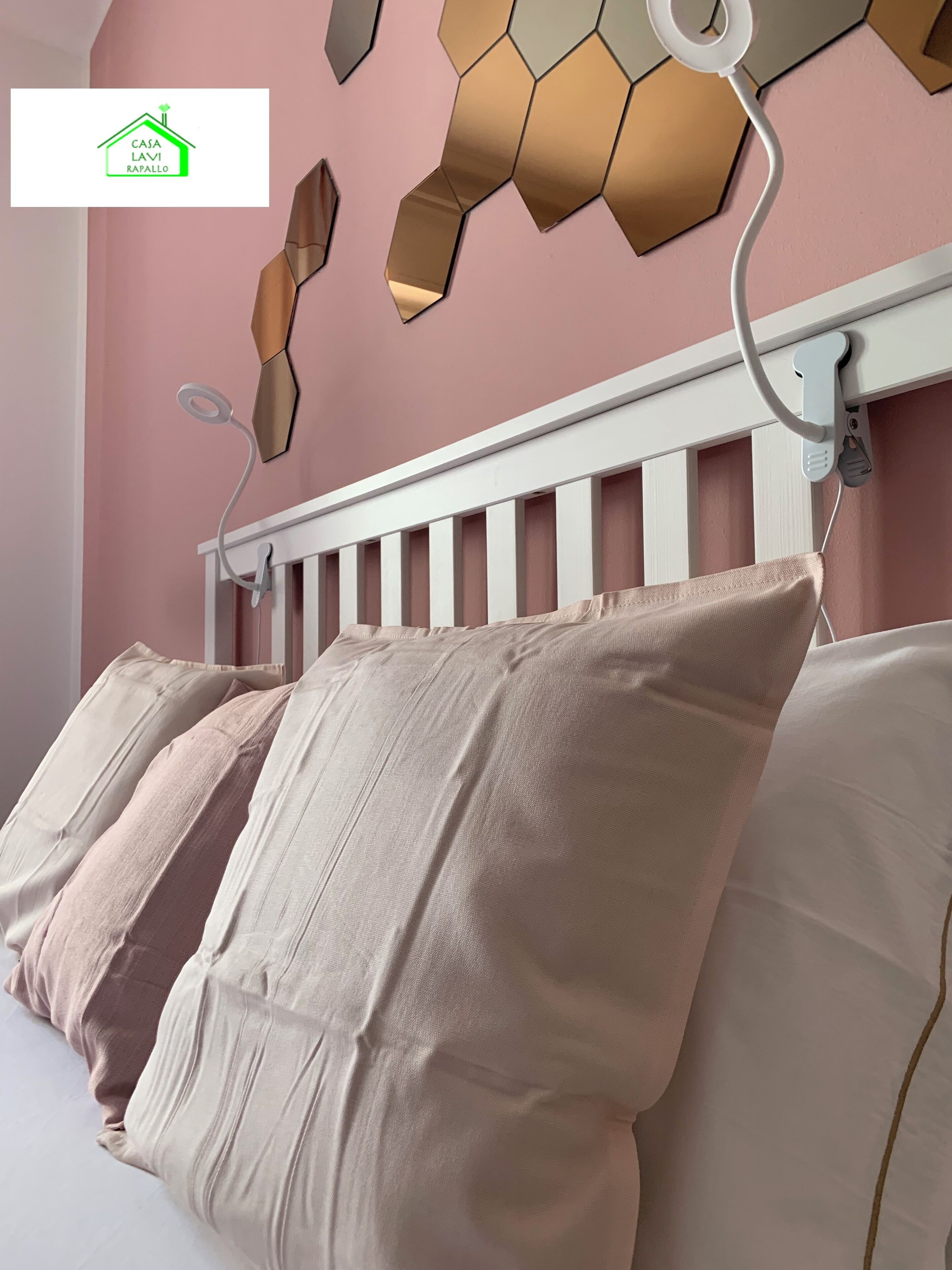 1 chambre, coffres-forts dans les chambres, fer et planche à repasser