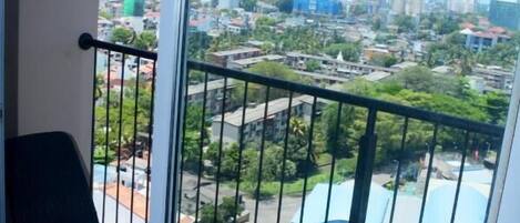 2 bedrooms, desk, soundproofing, iron/ironing board