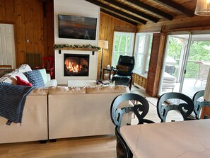 Smart TV, fireplace, printers