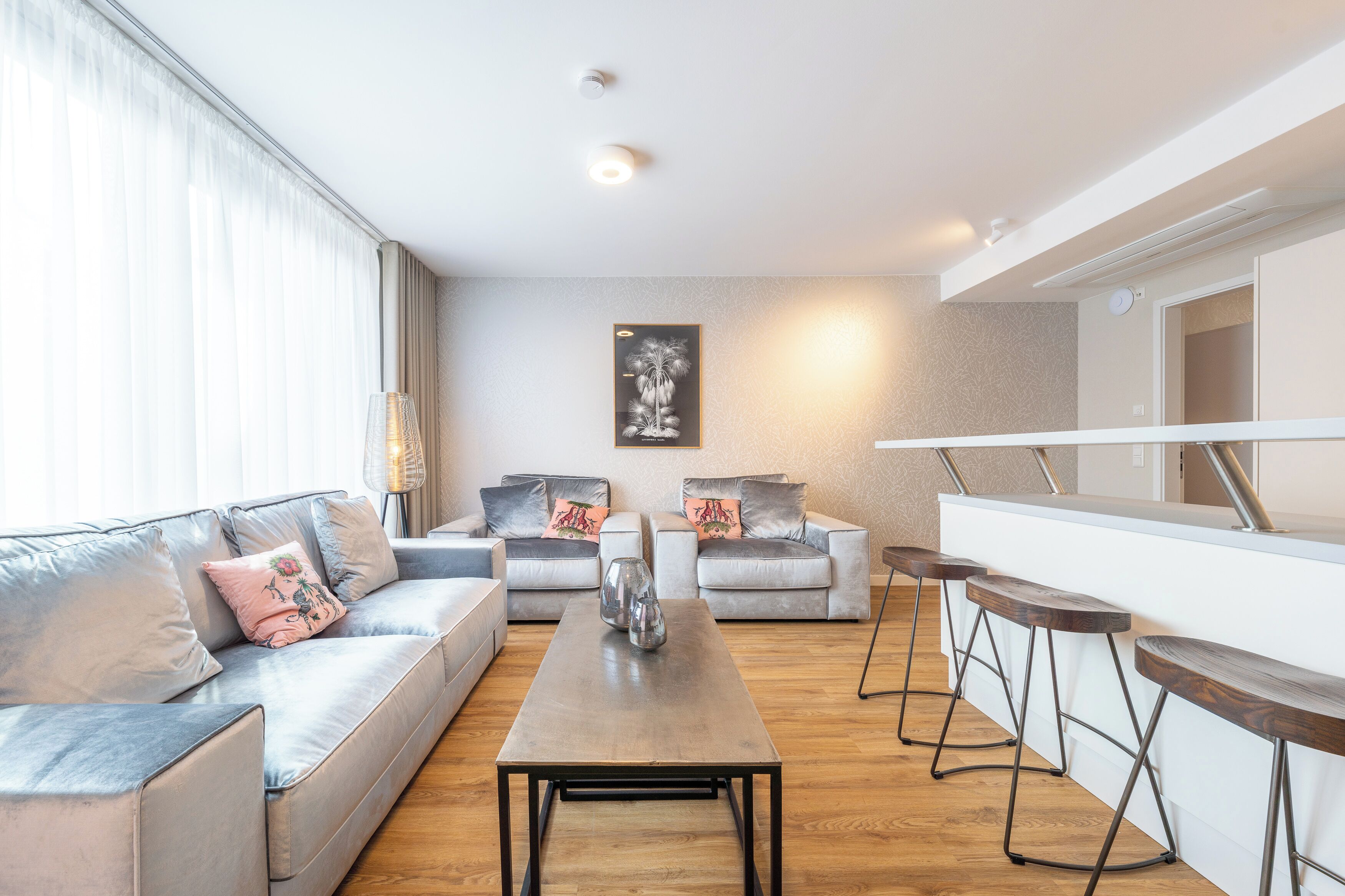 家庭公寓式客房, 3 间卧室, 行政层 | 3 多间卧室、办公桌、熨斗/熨板、免费 WiFi