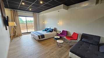 2 slaapkamers, een strijkplank/strijkijzer, wifi, beddengoed