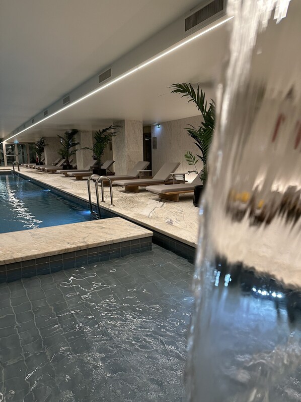 Indoor pool, outdoor pool