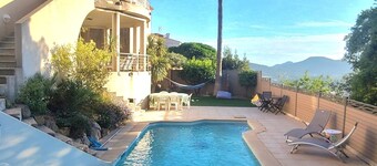 Villa Avec Piscine Comme à la Campagne, Proche Centre Ville, Plages